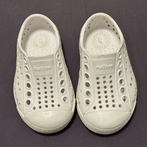 native size 4 white slip on shoes